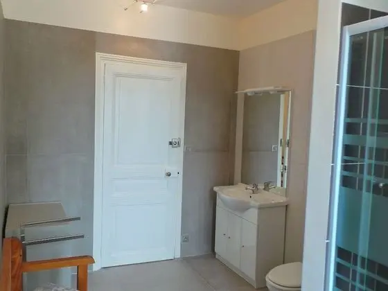 Kır Evi, Özel Banyo, Park Manzaralı (Au fil de l'Eau)