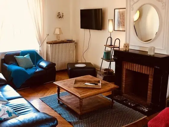 Kır Evi, Özel Banyo, Park Manzaralı (Au fil de l'Eau)