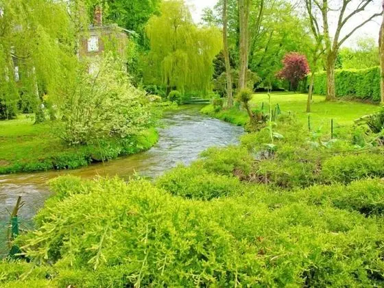 Kır Evi, Özel Banyo, Park Manzaralı (Au fil de l'Eau)
