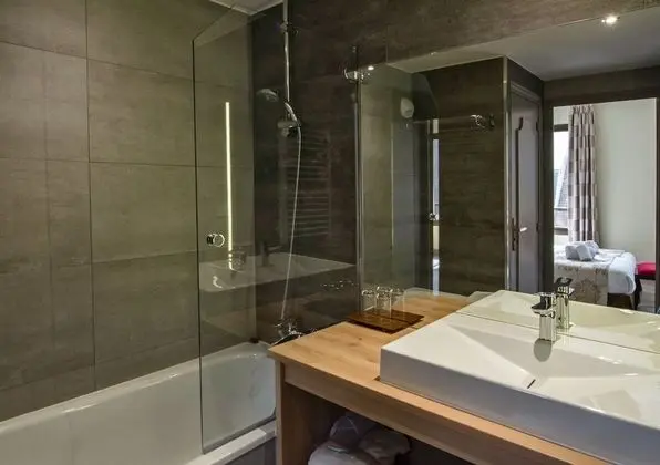 Superior Tek Büyük Yataklı Oda