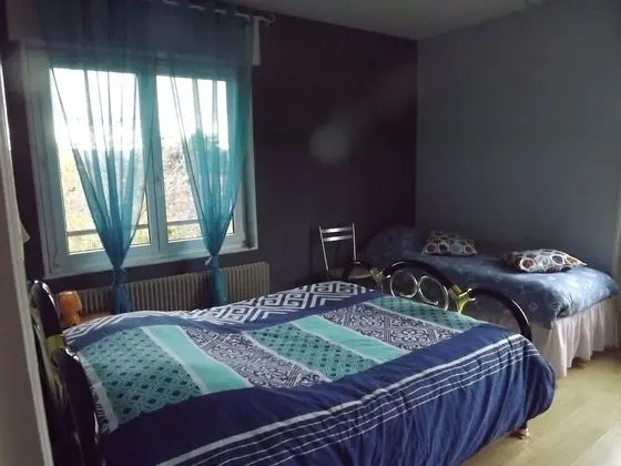 Üç Kişilik Oda, Dağ Manzaralı