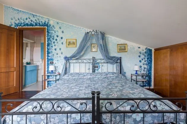 Deluxe Tek Büyük veya İki Ayrı Yataklı Oda, Bahçe Manzaralı (Ortensia)