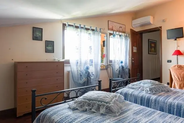 Deluxe Tek Büyük veya İki Ayrı Yataklı Oda, Bahçe Manzaralı (Ortensia)