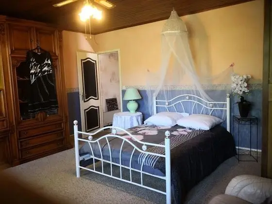 Tek Büyük Yataklı Oda, Bahçe Manzaralı