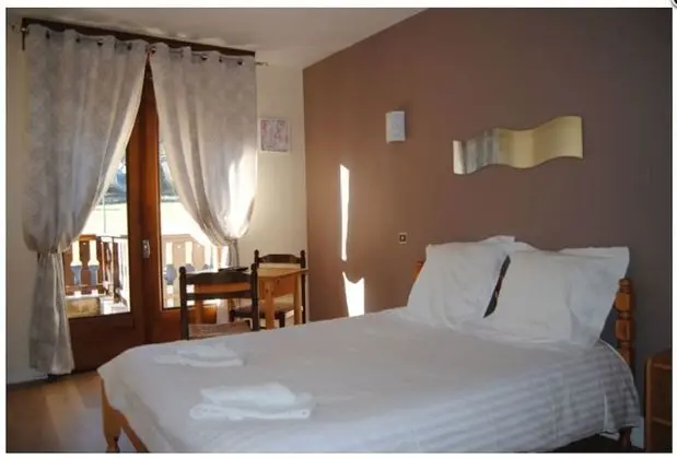 Tek Büyük Yataklı Oda, 1 Çift Kişilik Yatak, Sigara İçilmez (1)