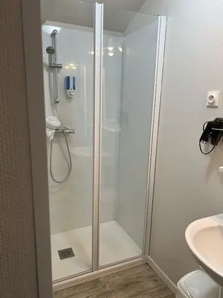 Classic Tek Büyük Yataklı Oda