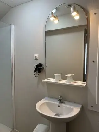 Classic Tek Büyük Yataklı Oda