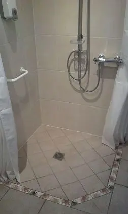 Comfort Tek Büyük Yataklı Oda, Engellilere Uygun