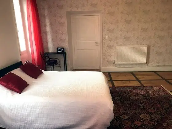 Deluxe Tek Büyük Yataklı Oda, Banyolu/Duşlu, Bahçe Manzaralı (The ROBIN)