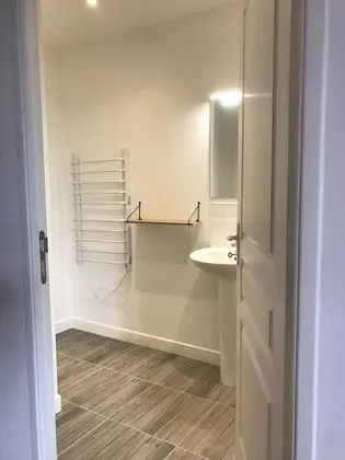 Deluxe Tek Büyük Yataklı Oda, Banyolu/Duşlu, Bahçe Manzaralı (The ROBIN)