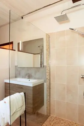 Romantic Tek Büyük Yataklı Oda, Park Manzaralı (Serenite)