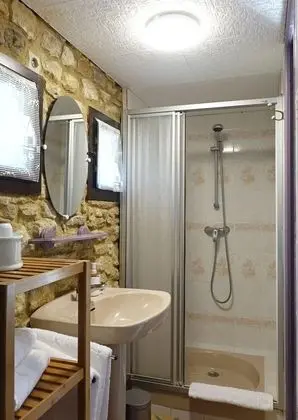 Tek Büyük Yataklı Oda (La Borie)