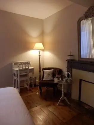 Classic Tek Büyük Yataklı Oda, Sigara İçilmez, Bahçe Manzaralı (Chambre Clarisse)