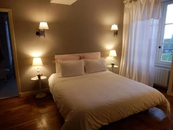 Classic Tek Büyük Yataklı Oda, Sigara İçilmez, Bahçe Manzaralı (Chambre Clarisse)