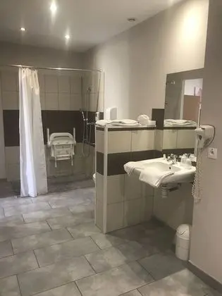 Tek Büyük Yataklı Oda, 1 Çift Kişilik Yatak