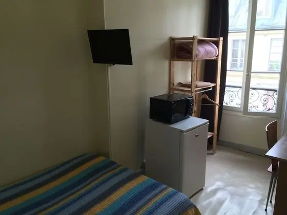 Classic Tek Büyük Yataklı Oda