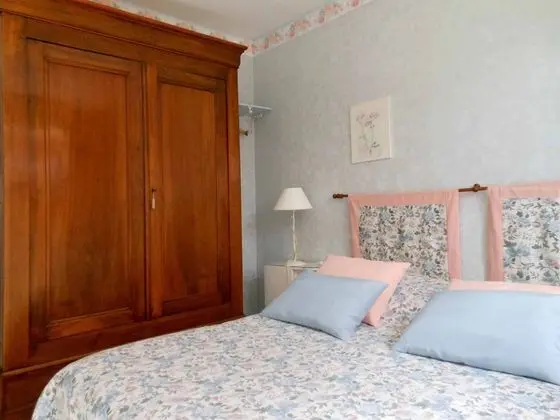 Comfort Tek Büyük Yataklı Oda (Fleurs et Oiseaux)