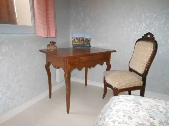 Comfort Tek Büyük Yataklı Oda (Fleurs et Oiseaux)