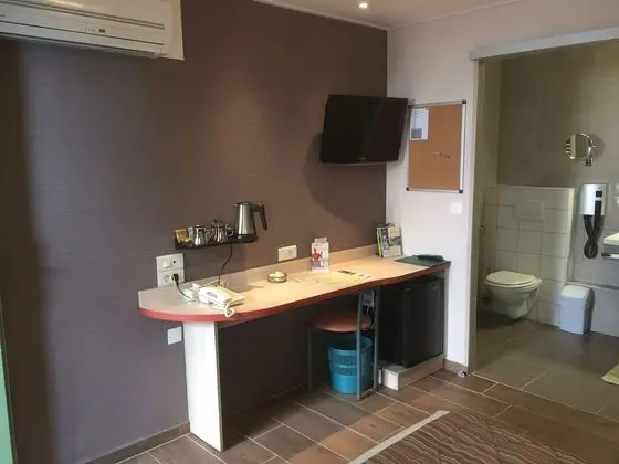 Comfort Tek Büyük Yataklı Oda