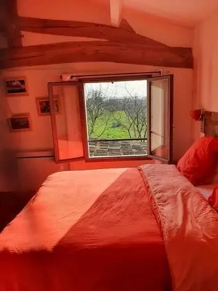 Üç Kişilik Oda