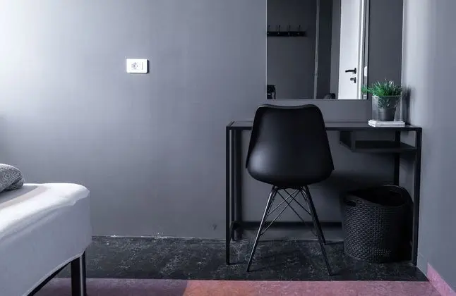 Standard Tek Büyük veya İki Ayrı Yataklı Oda, Ortak Banyo (2)