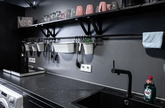 Tek Büyük veya İki Ayrı Yataklı Oda, Ortak Banyo (3)