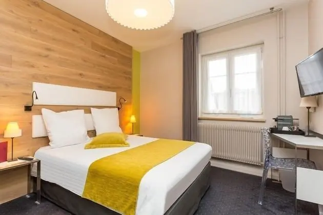 Classic Tek Büyük Yataklı Oda