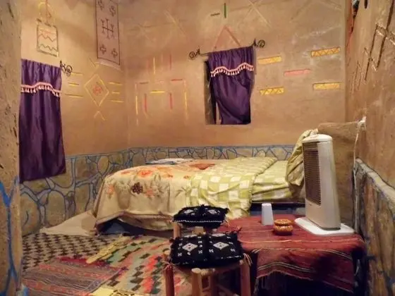Tek Büyük Yataklı Oda, Ortak Banyo