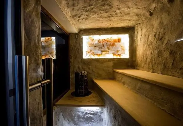 Süit, 1 En Büyük (King) Boy Yatak, Sigara İçilmez, Bahçe Manzaralı