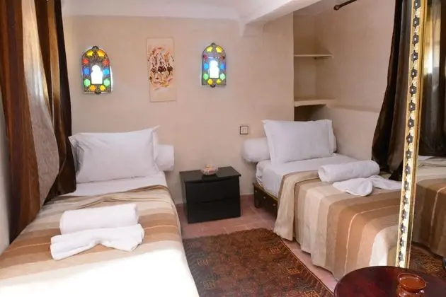 Üç Kişilik Oda, Birden Çok Yatak