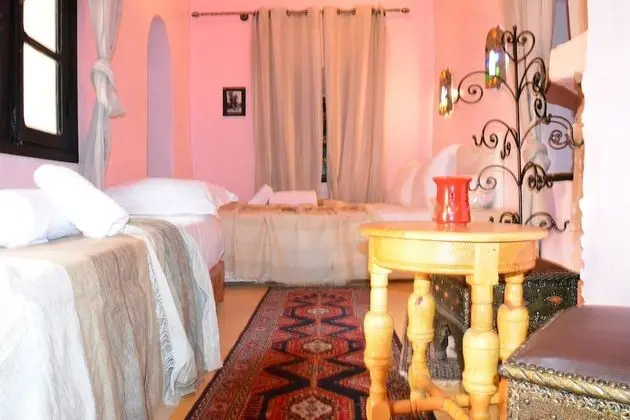 Üç Kişilik Oda, Birden Çok Yatak