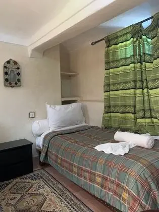 Üç Kişilik Oda, Birden Çok Yatak