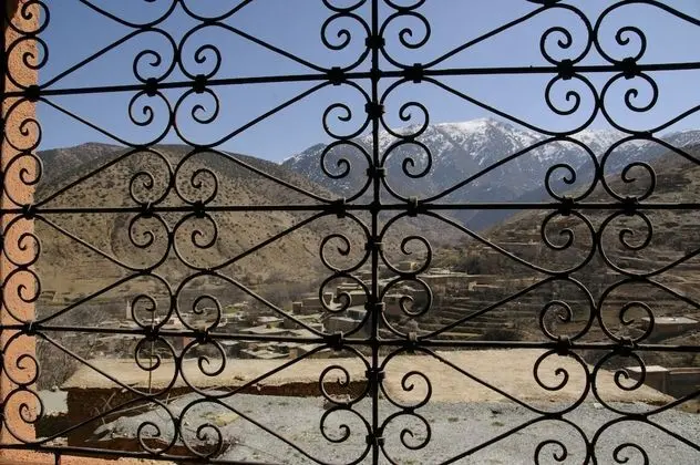 Standard Tek Büyük veya İki Ayrı Yataklı Oda, Dağ Manzaralı