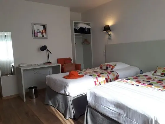 Superior Tek Büyük veya İki Ayrı Yataklı Oda, Engellilere Uygun