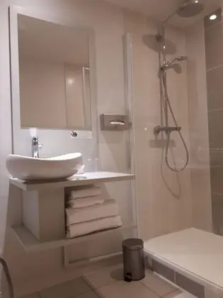 Superior Tek Büyük veya İki Ayrı Yataklı Oda, Engellilere Uygun