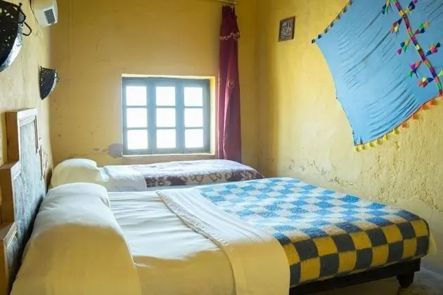 Üç Kişilik Oda, Birden Çok Yatak