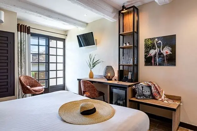 Tek Büyük Yataklı Oda (Manadier)