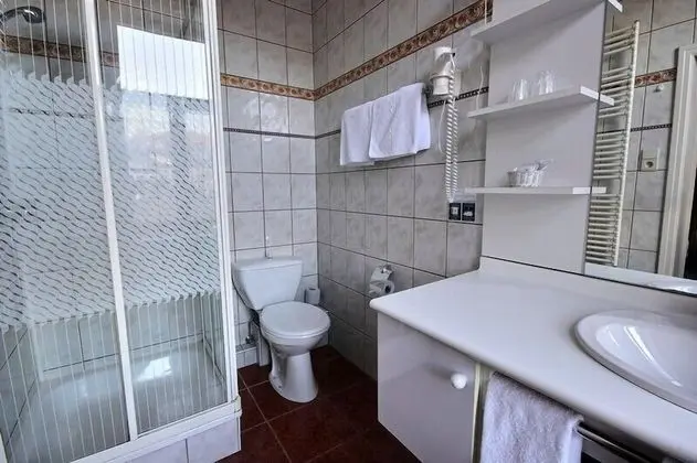 Tek Büyük Yataklı Oda, Nehir Manzaralı (Semois view)