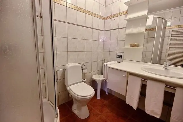 Tek Kişilik Oda, Nehir Manzaralı (Semois view)