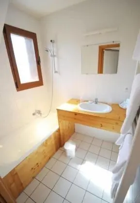 Tek Büyük veya İki Ayrı Yataklı Oda, Küvet