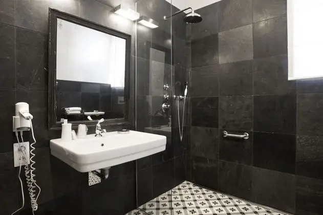 Classic Tek Büyük Yataklı Oda, Engellilere Uygun (Chambre Classique)