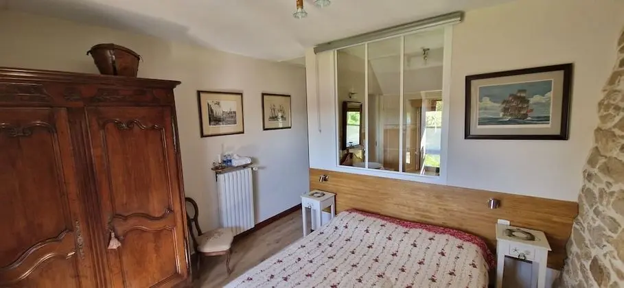 Tek Büyük Yataklı Oda (Pere Pierron)