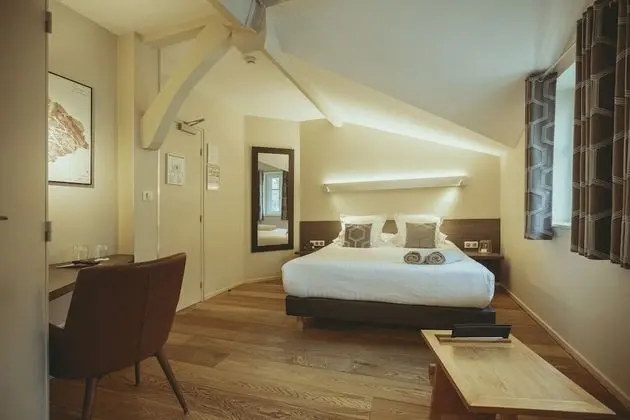 Deluxe Tek Büyük Yataklı Oda, Küvet