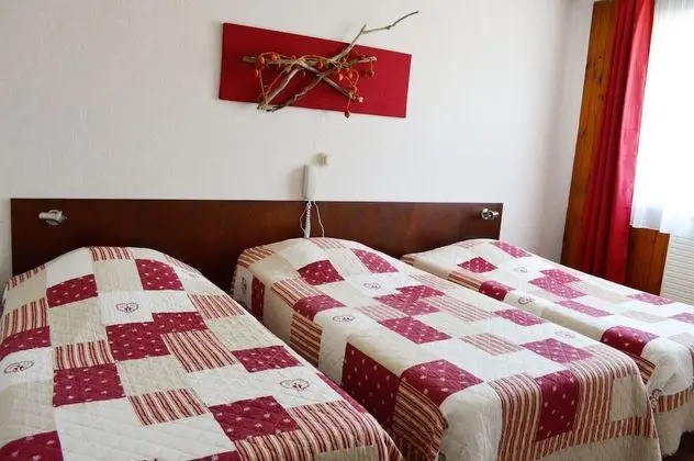 Üç Kişilik Oda