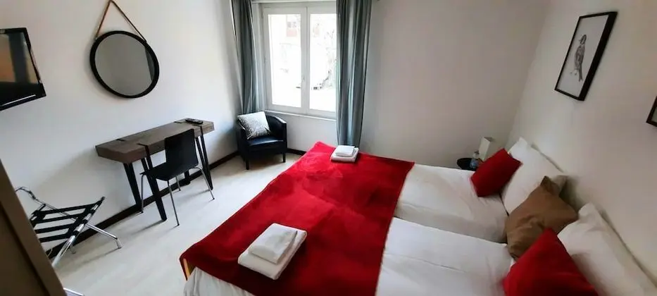 Standard Tek Büyük Yataklı Oda