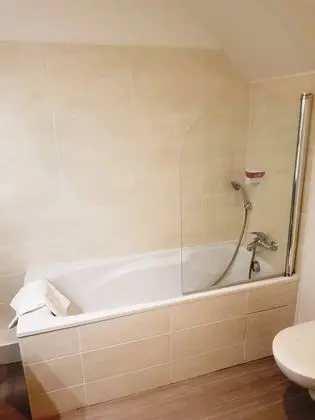Standard Oda, 2 Tek Kişilik Yatak, Küvet