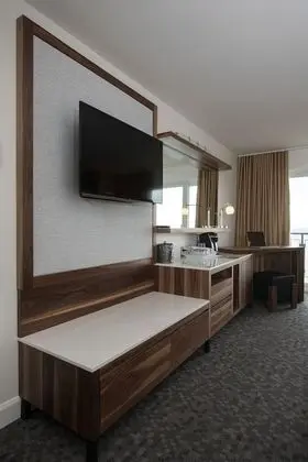 Superior Oda, Balkon