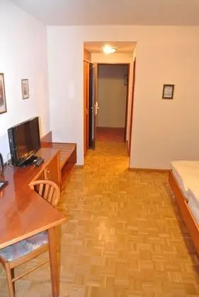 Tek Kişilik Oda, 1 Tek Kişilik Yatak