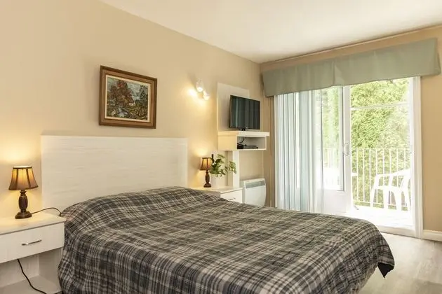 Standard Oda, 1 Büyük (Queen) Boy Yatak ve Çekyat, Balkon, Deniz Manzaralı