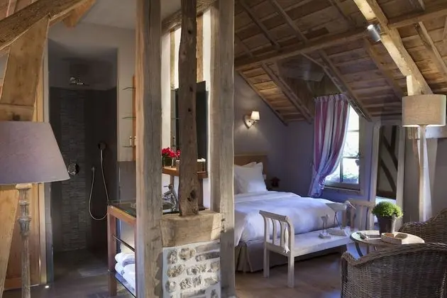 Tek Büyük veya İki Ayrı Yataklı Oda (Charme)